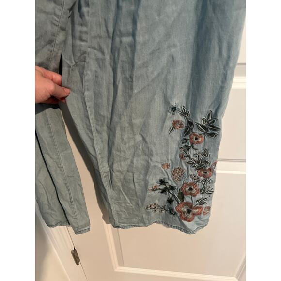 Altar’d State Blue Lounge Pants with Embroidered Flowers – Size Medium - Picture 2 of 6